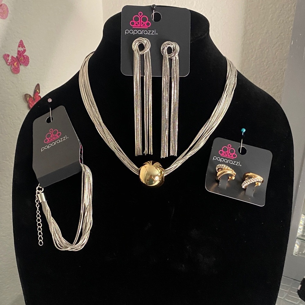 Paparazzi Silver Necklace Set with Gold Accent